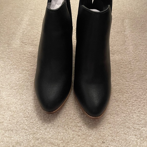 Black Heeled Bootie - Picture 4 of 5